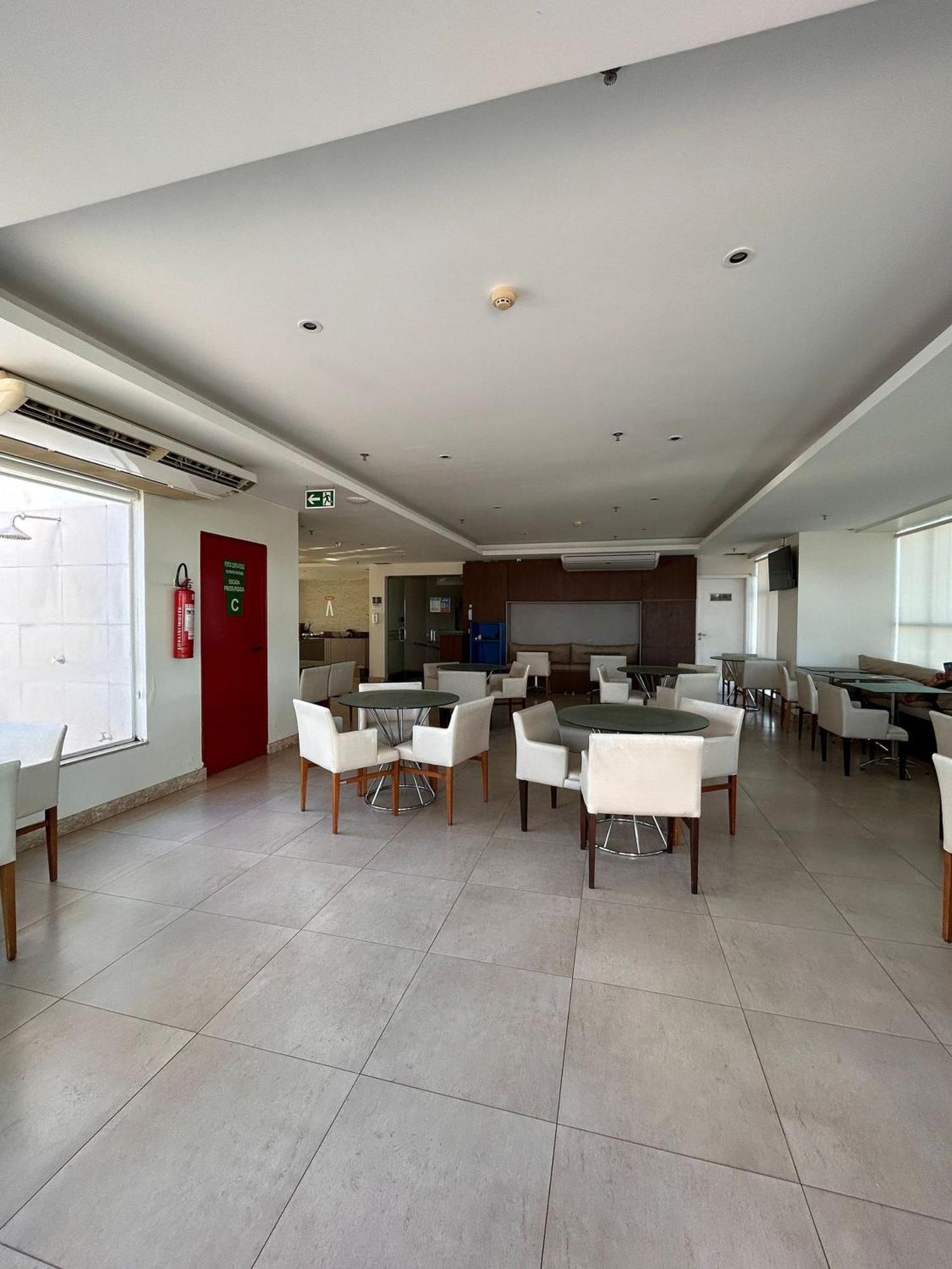 Apartment Sm1116 Em Andar Alto Regiao